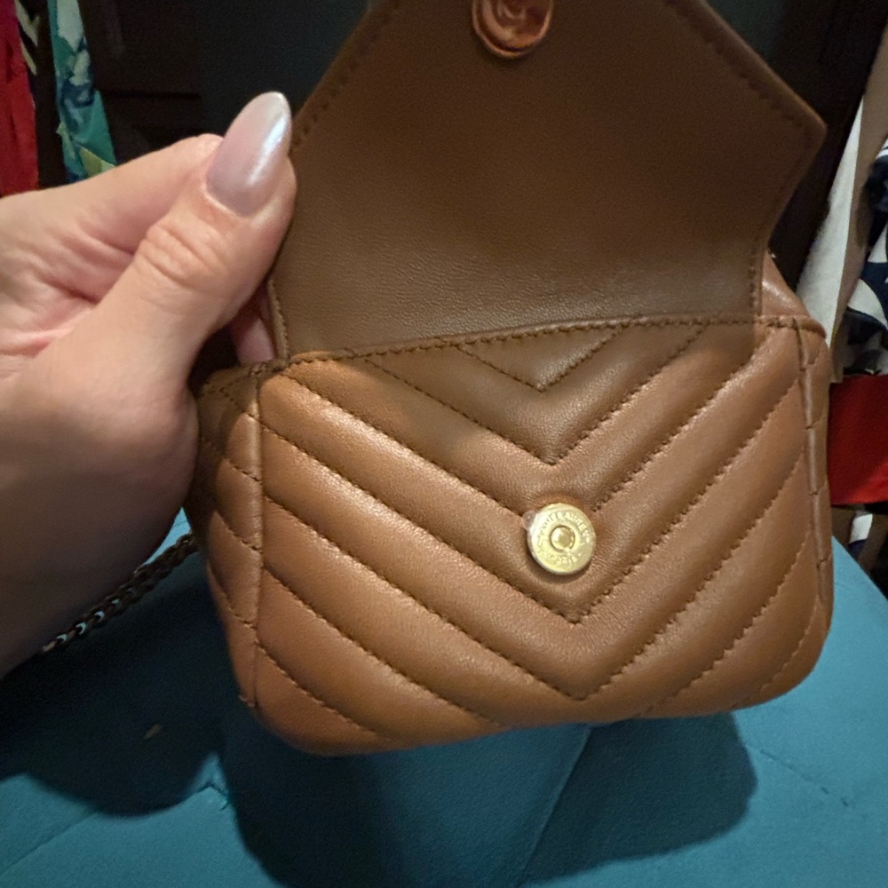 Saint Laurent Tan Leather Bucket Bag - Picture 6 of 14